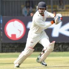 ಆದಿತ್ಯ ಶ್ರೀವಾತ್ಸವ ಆಕರ್ಷಕ ಶತಕ: ಕರ್ನಾಟಕಕ್ಕೆ ಮಧ್ಯ ಪ್ರದೇಶ ತಿರುಗೇಟು